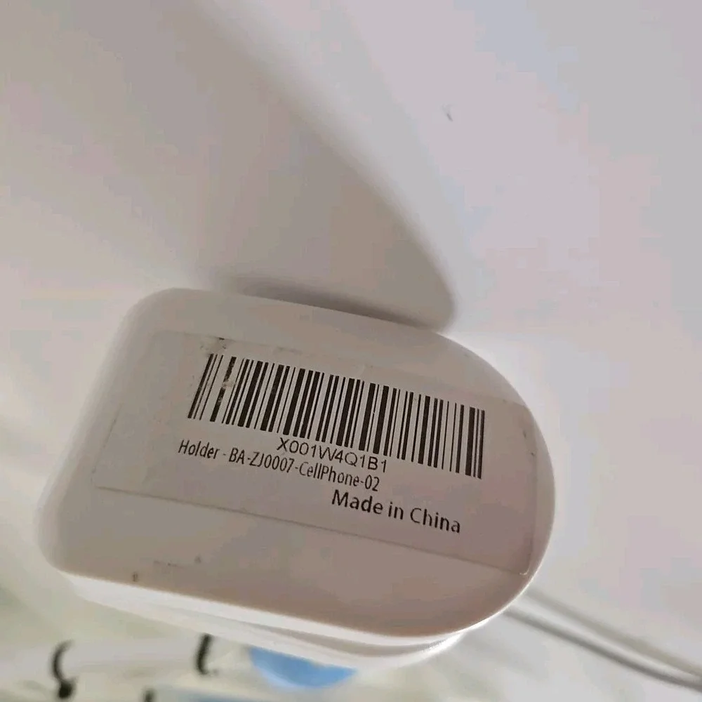Owlet‎ baby monitor and holder